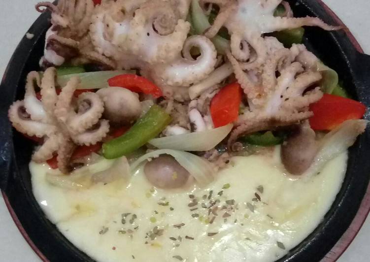 Baby octopus barbeque with mozarella