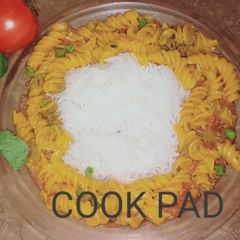 A picture of Rice macroni.