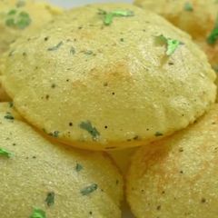 A picture of Masala Poori.