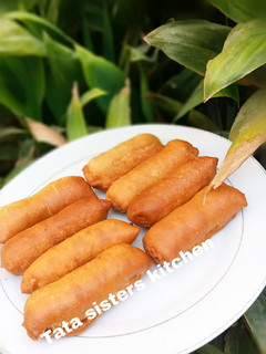 A picture of Fried Fish roll.