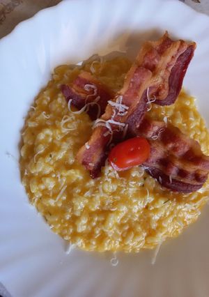 O poză a rețetei Orez cu dovleac și bacon crocant.