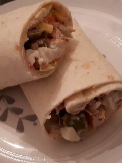 Una foto de Wraps de atún, maíz y cangrejo