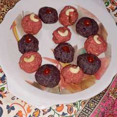 Grapes & Rose Khoa Ladoo – Easy Prasad-レシピのメイン写真