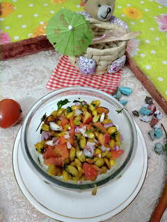 A picture of Peanut almonds mix veg salad.