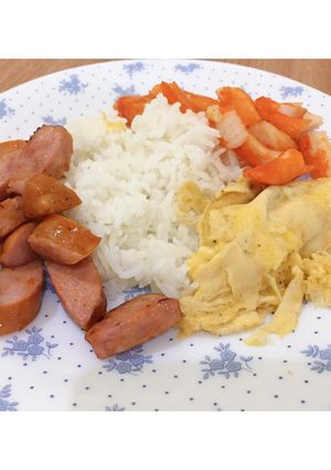 รูปของ ข้าวไข่ข้นปูอัดไส้กรอก