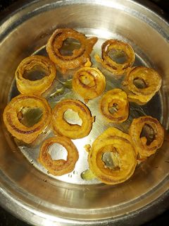 পেঁয়াজের রিং ফ্রাই (onion ring fry recipe in Bengali) রেসিপির প্রধান ছবি