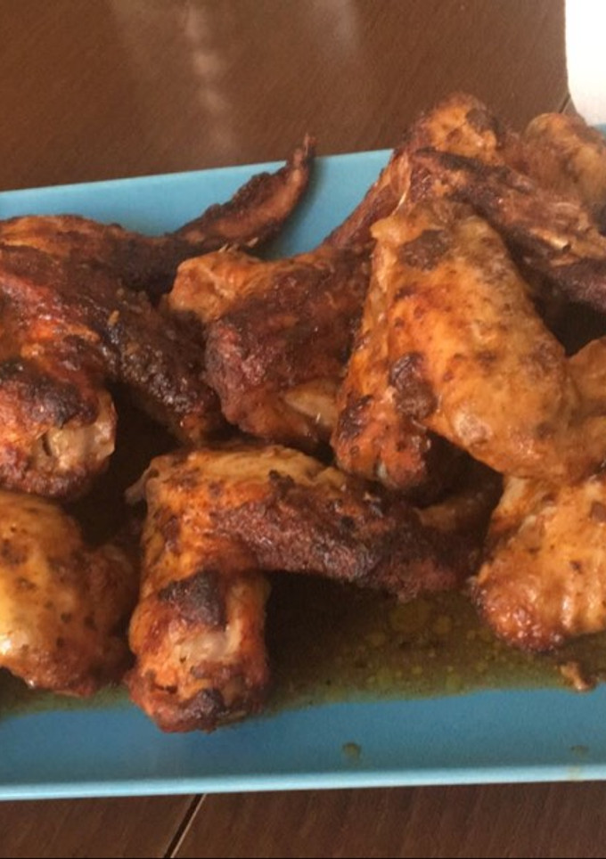 Una foto de Alitas de pollo adobadas