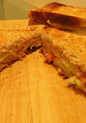 A picture of Tuna Melt.