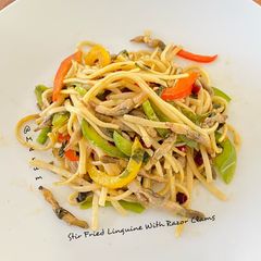 A picture of Stir Fried Linguine With Razor Clams.