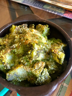 Una foto de Papitas al pesto