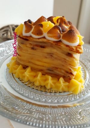 Une photo de Mille-feuille de crêpes au citron meringué