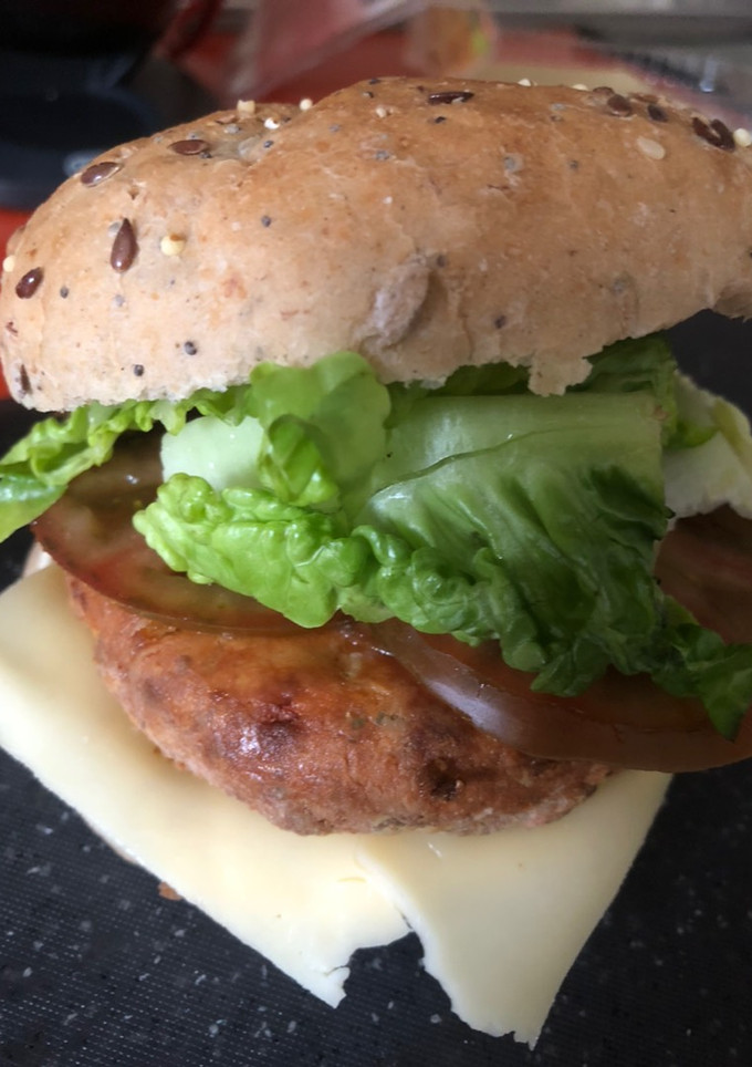 Una foto de Hamburguesa con salmón