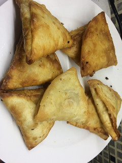 A picture of Chicken Samosa.
