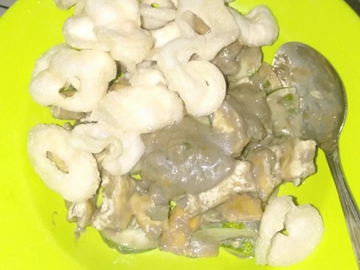 Langkah Gampang Membikin Resep Rujak Petis yang Lezat Anti Ribet, Bisa Manjain Lidah