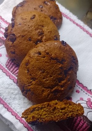 Una foto de Galletitas de harina de garbanzo con chips 🍫🍪