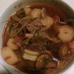Hearty beef stew A picture of Hearty beef stew.