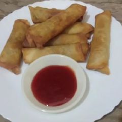 A picture of Chinese Spring Rolls.