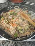 Arroz con ternera y verduras al wok