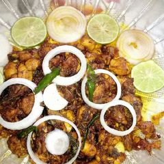 A picture of Chilli chicken fry.