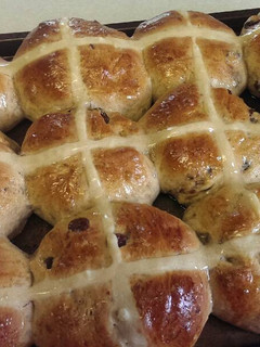 A picture of Hot Cross Buns.