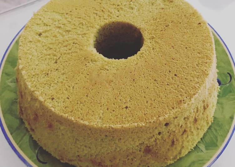 Steps to Prepare Homemade Pandan chiffon cake