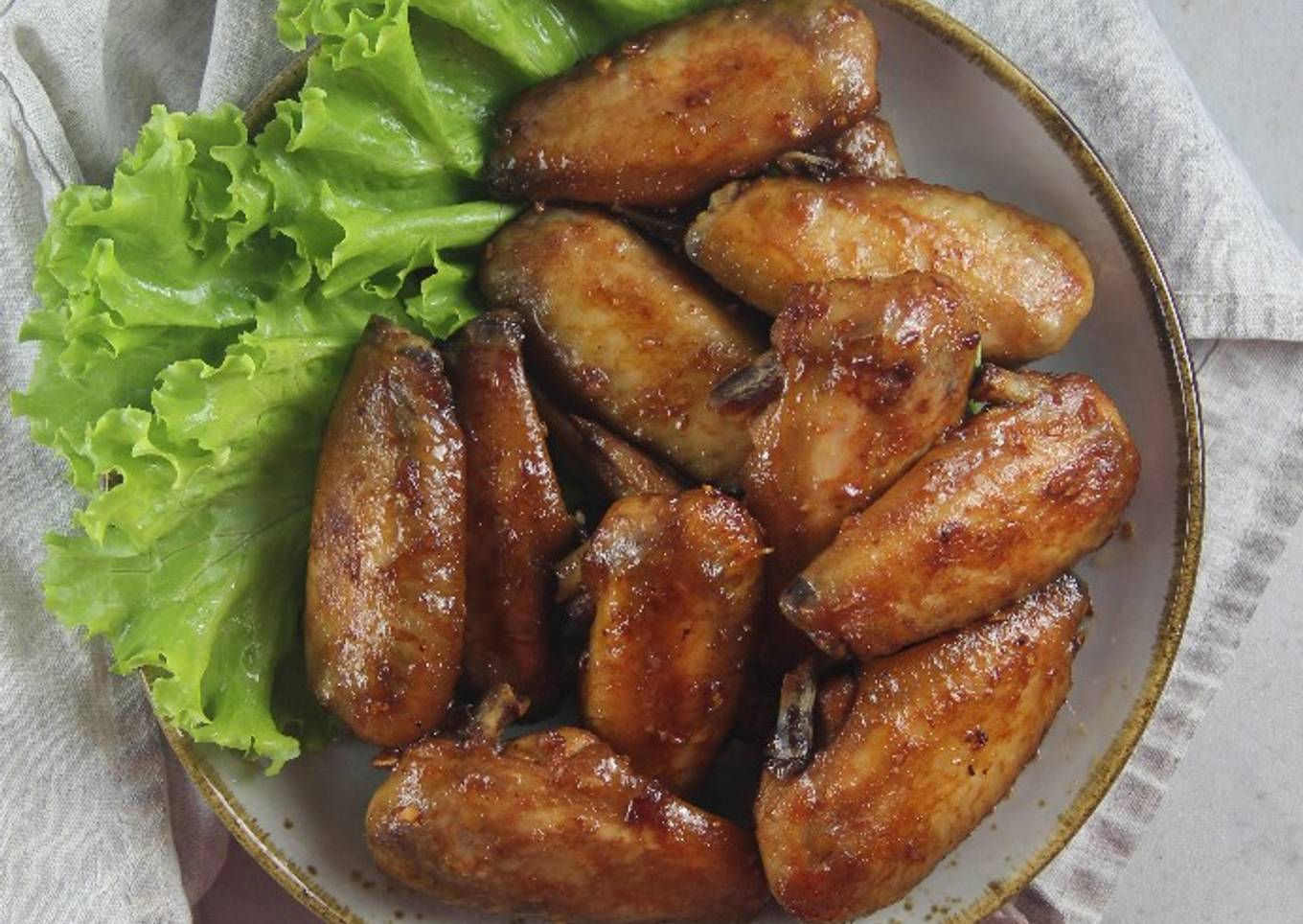 Oven baked chicken wing