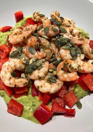 A picture of Prawn & Guacamole Salad (Low Carb/Keto).