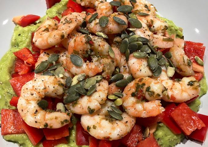 Prawn &amp; Guacamole Salad (Low Carb/Keto)