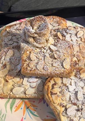 A picture of Almond croissant toast.