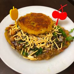 A picture of CHOLE Tikki.