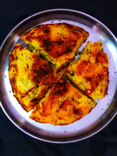 हांडवो (handvo recipe in Hindi) रेसिपी मुख्य फोटो