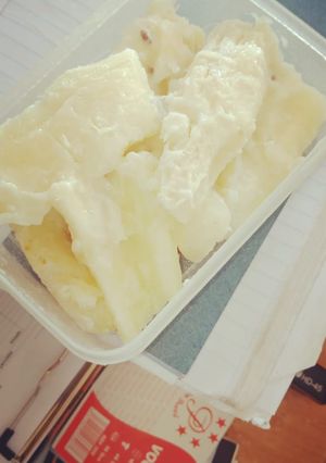 A picture of Muhogo wa Nazi(cassava in coconut milk).