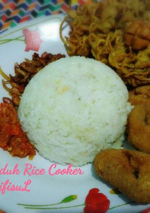 Foto resep Nasi Uduk Rice Cooker