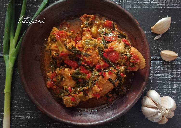Bagaimana Menyiapkan Ayam Woku, Lezat Sekali