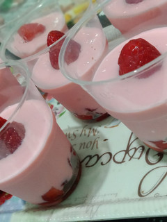 صورة لوصفة تحلية موس الفراولة 🍓🌹😘