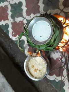 கரும்புச்சாறு பொங்கல் (karuchaaru pongal recipe in Tamil) செய்முறை முக்கிய புகைப்படம்