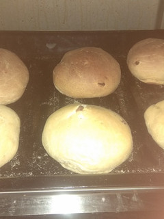 Una foto de Pan amasado con chicharrones