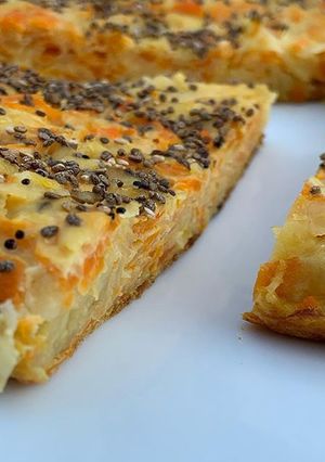 Una foto de Tortilla de papa y zanahoria