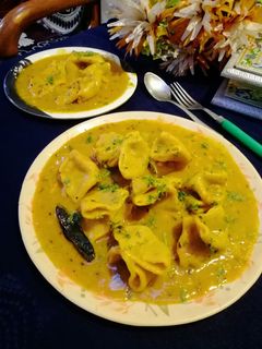 दाल ढोकली(दाल की दुल्हन) (Dal dhokli /dal ki dulhan recipe in Hindi) रेसिपी मुख्य फोटो