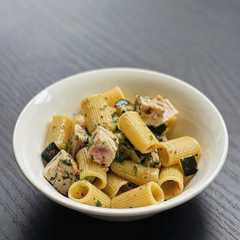 鮪魚櫛瓜義大利麵 Pasta Tonno e Zucchine-レシピのメイン写真