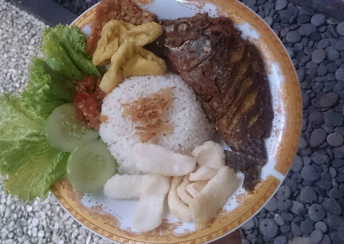 Orizore Nasi Leoit
