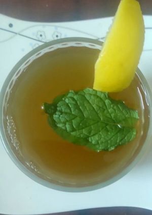A picture of Lemon mint drink.