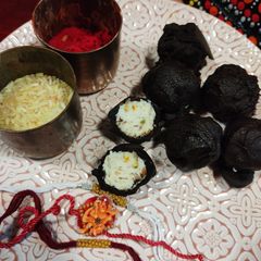 A picture of Shrikhand Choco Bomb.