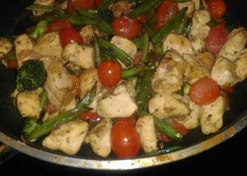 Easy Recipe Chicken pesto with vegetables Restaurant Style Easy Recipe Chicken pesto with vegetables Restaurant Style