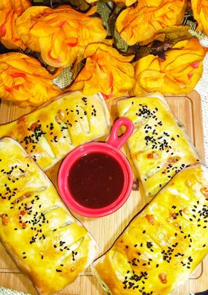 A picture of Creamy Chicken Cheesy Stuffed Bread 😋.