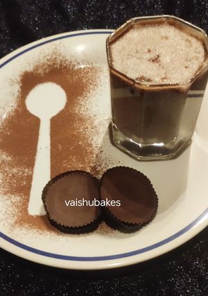 A picture of Chocolate Cold Coffee with Homemade Coffee Creamer.