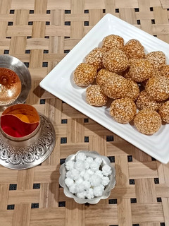 तिळाचे लाडू (Tilache Ladoo Recipe In Marathi) रेसिपी चे मुख्य फोटो