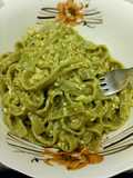 Tagliatelle din spanac cu pesto și parmezan