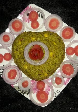 A picture of Hariyali corn pulav.
