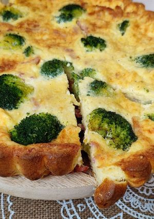 Une photo de Quiche sans pâte brocolis lardons